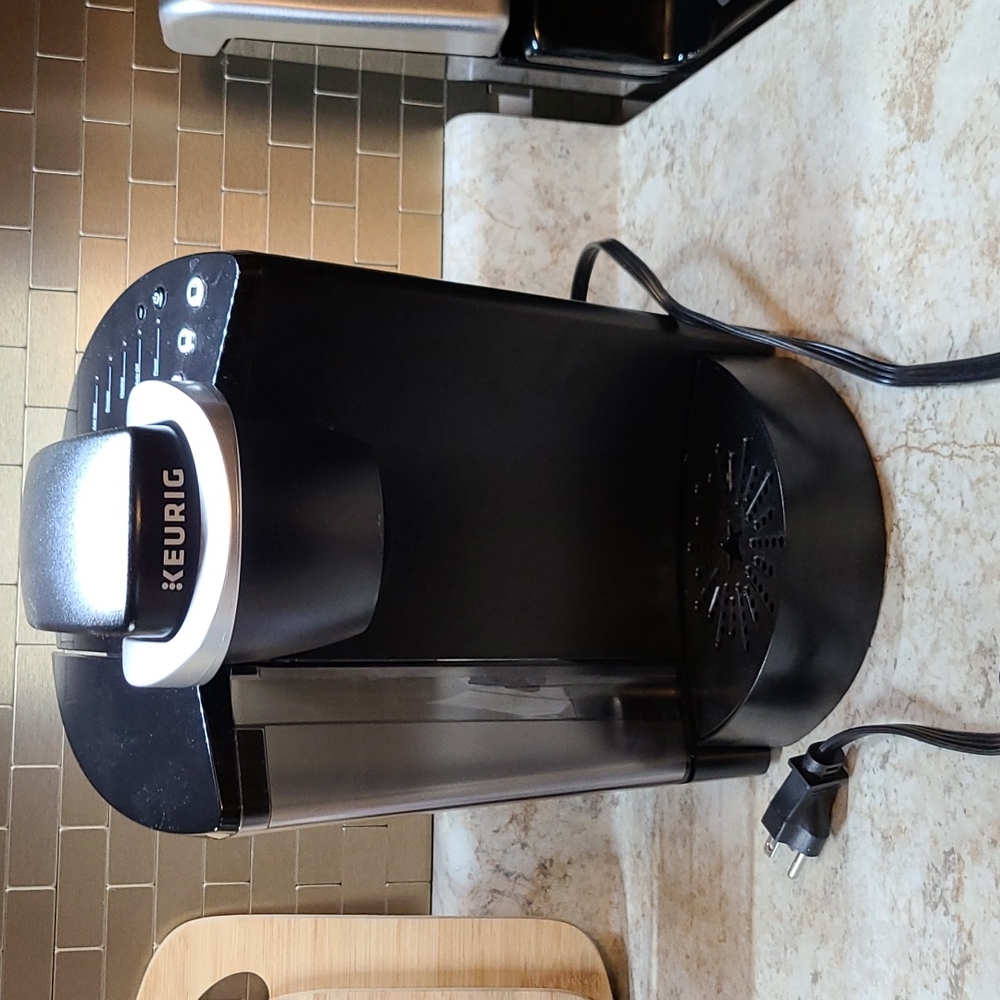 Keurig coffee maker and storage tray